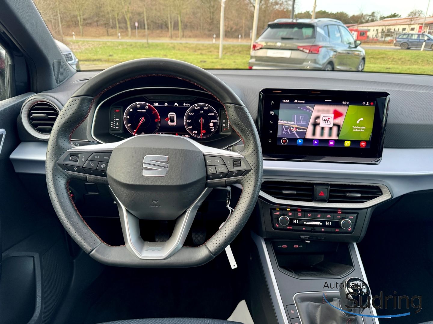 Arona 1,0 TSI FR Navi LED ACC FULL LINK
