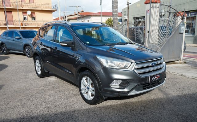 Ford Kuga 1.5 TDCI 120 CV S&S 2WD Powershift ST-