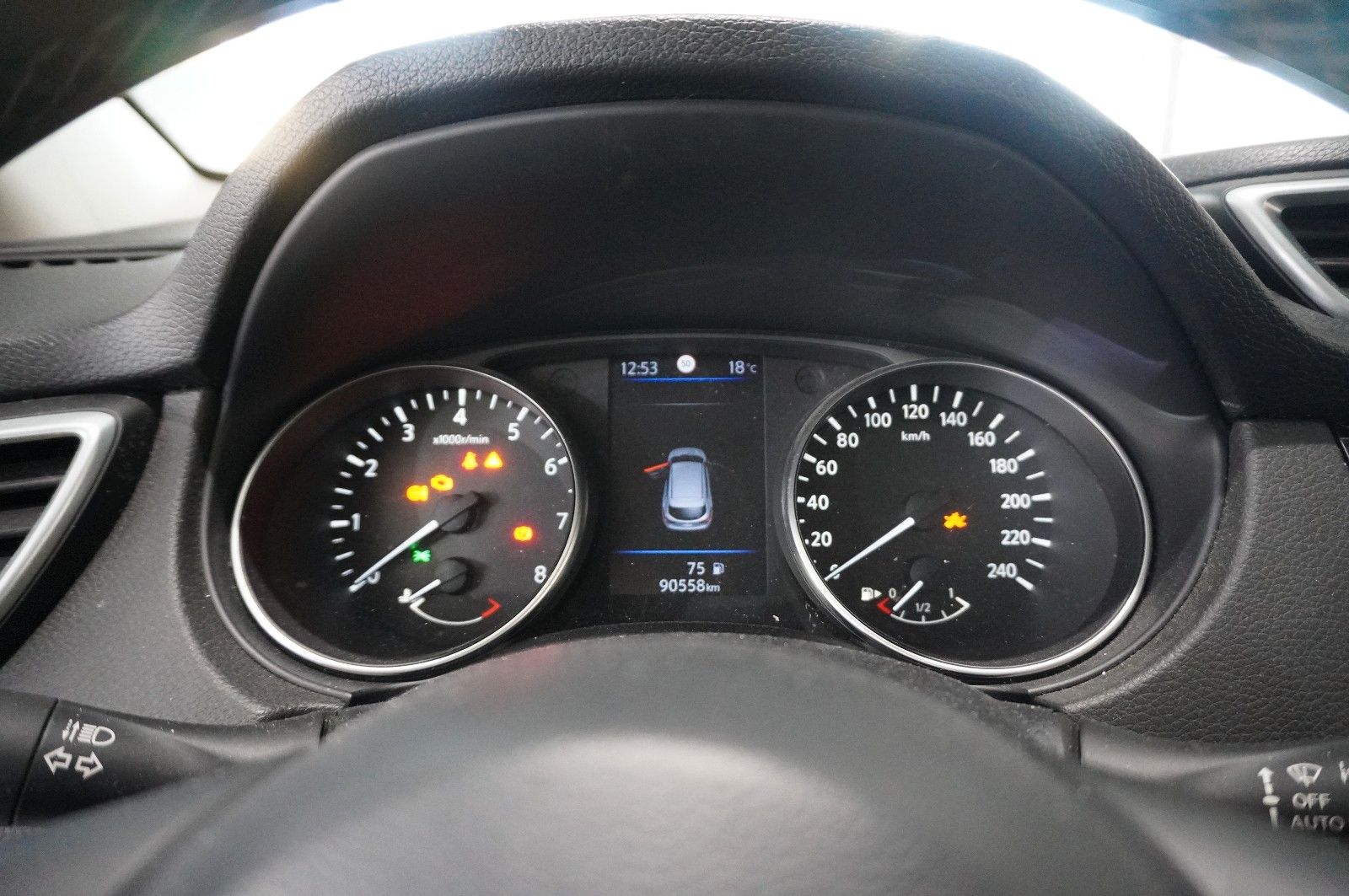 Fahrzeugabbildung Nissan Qashqai  1.3 DIG-T N-WAY NAVI/LED/KAMERA/SHZ/DAB