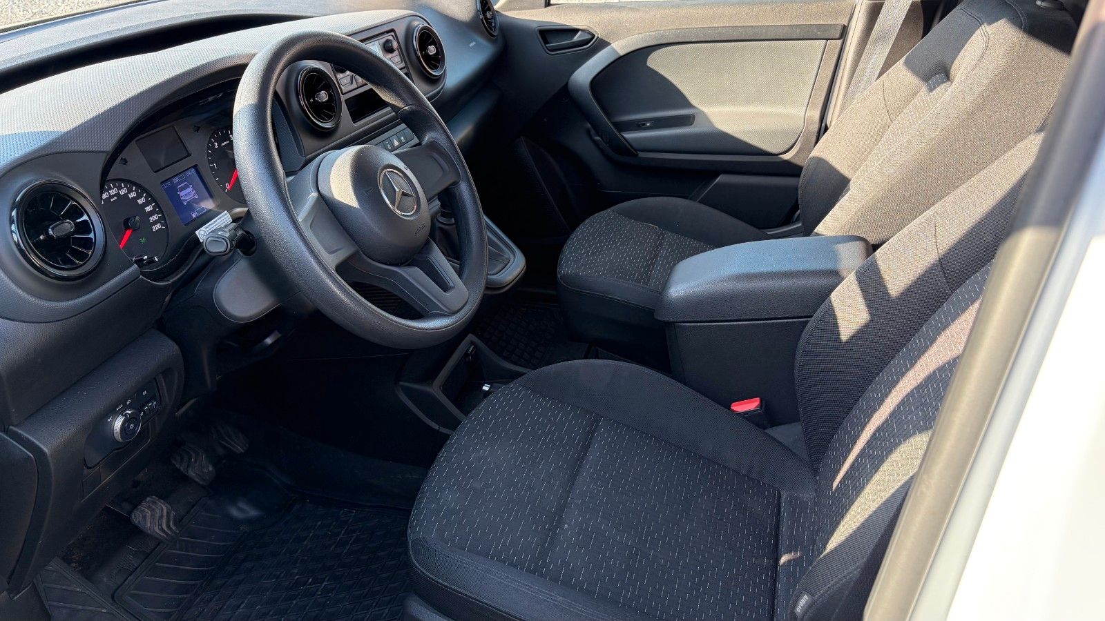 Fahrzeugabbildung Mercedes-Benz Citan Kasten 108 CDI Worker Plus