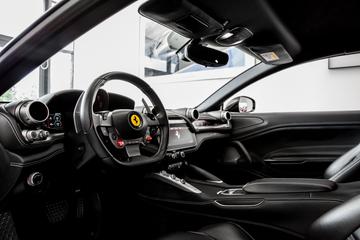 صورة 5 لـ 2017 Ferrari GTC4LUSSO