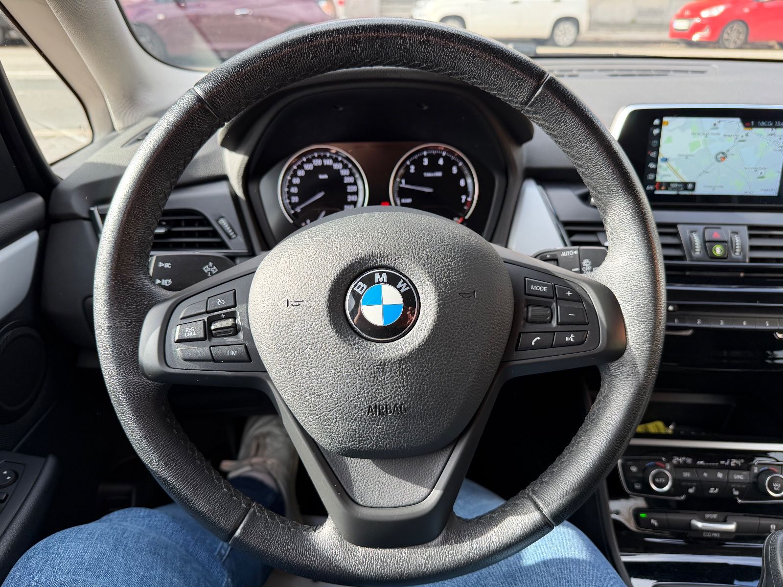 Fahrzeugabbildung BMW 218 Active Tourer NAVI LED AHK TEMPOMAT