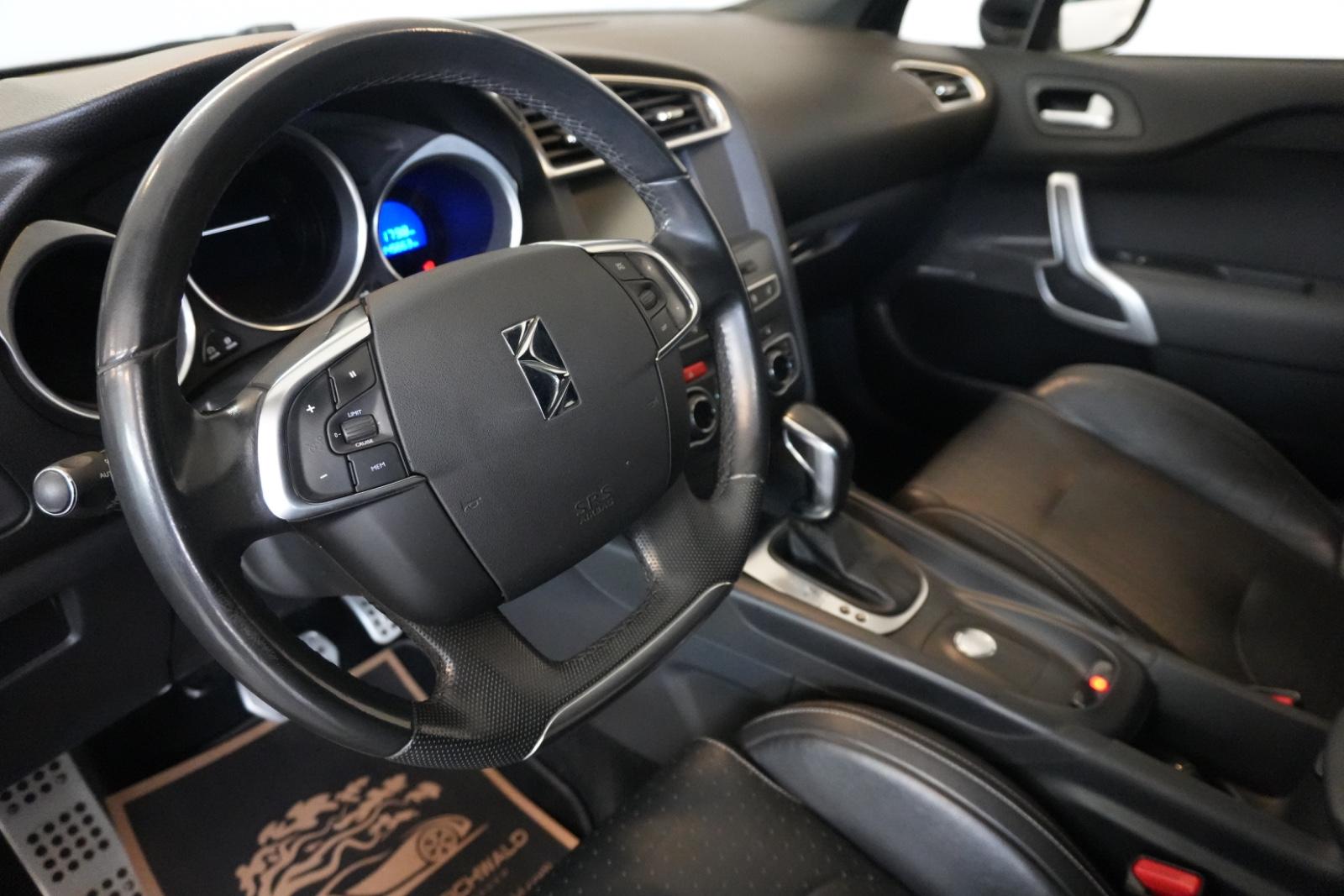 DS Automobiles DS4 Crossback 2.0 Blue-HDi PDC Stz