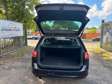 Volkswagen Golf - 8