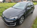 Volkswagen E Golf mit ACC, Wärmepumpe aus zweiter Hand - : Zweite Hand