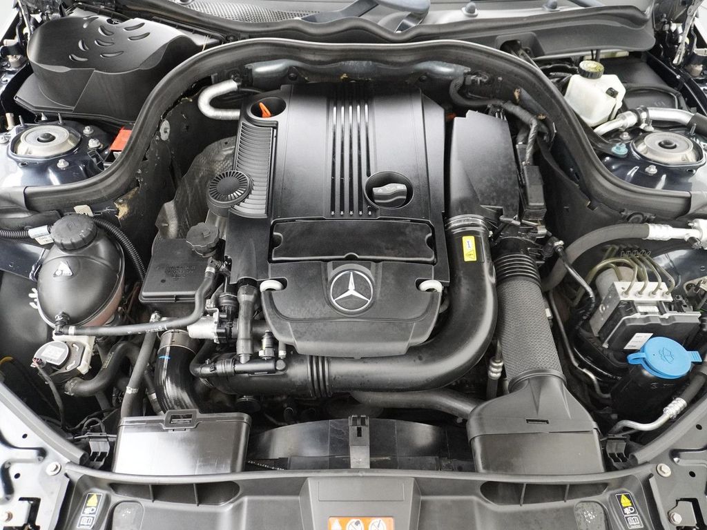 Mercedes-Benz E 200 CGI Business Class Avantgarde