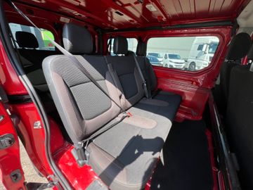 Opel Vivaro - 8