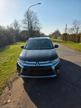 Mitsubishi Outlander 2.0 MIVEC Edition 100 ClearTec 2WD... - Mitsubishi Outlander Edition-100