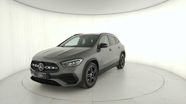 Mercedes-Benz GLA 200 d Premium 4matic auto