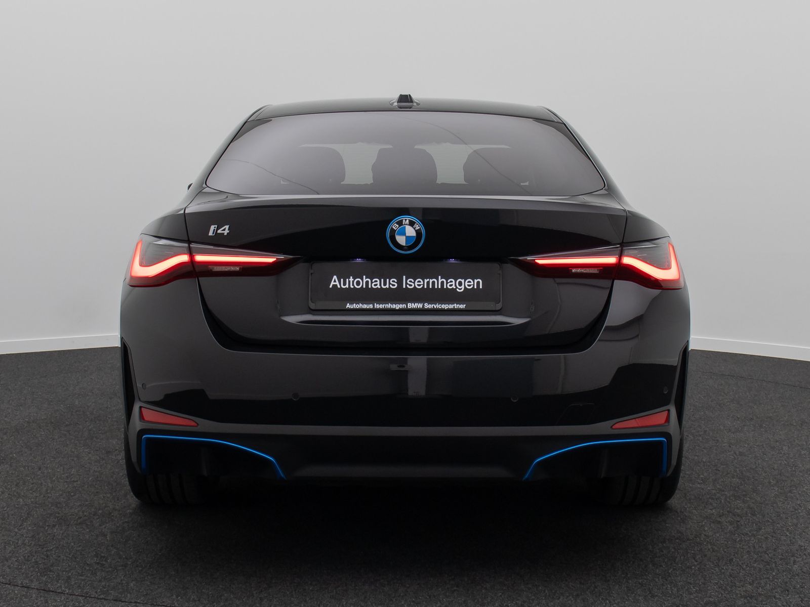Fahrzeugabbildung BMW i4 eD40 GC HiFi Alarm Kamera HUD Leder 19Zoll
