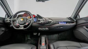 2015 Ferrari 488 GTB 缩略图 12
