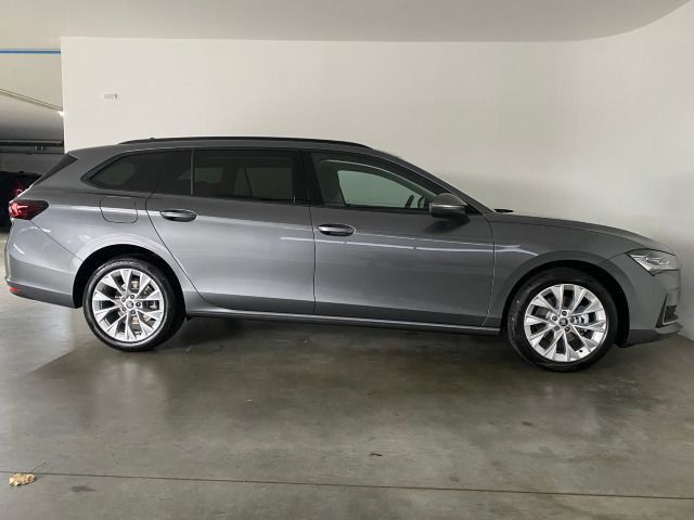 Superb Combi Selection 2.0 TDI DSG AHK+NAVI