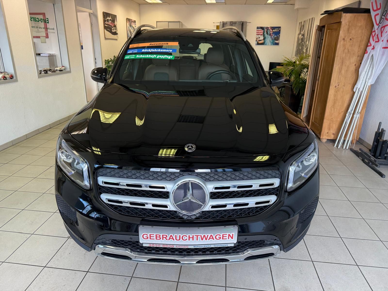 Fahrzeugabbildung Mercedes-Benz GLB 200 / SCHEKCHEFT / LED / NAVI / KAMERA