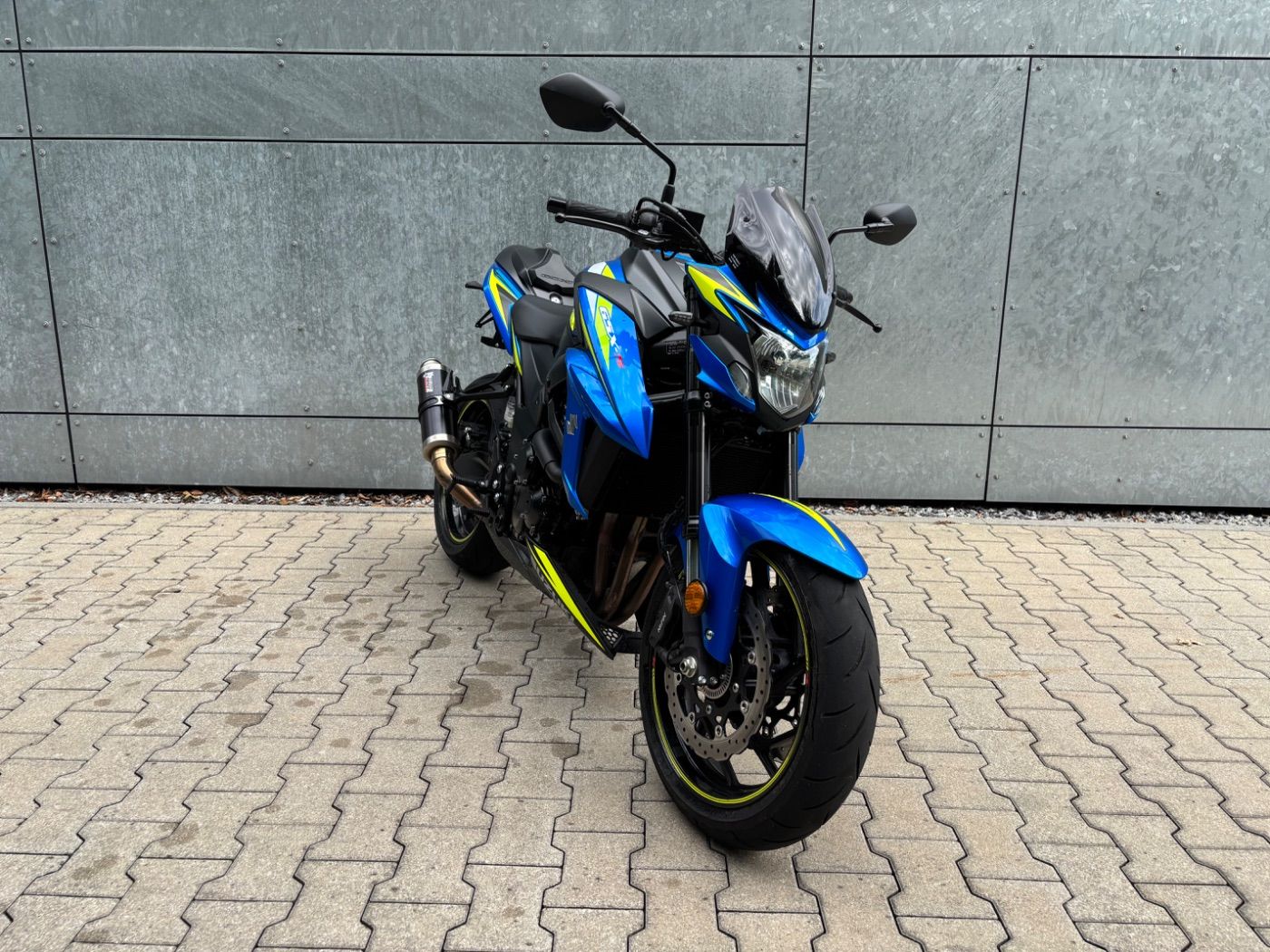 Fahrzeugabbildung Suzuki GSX S 750