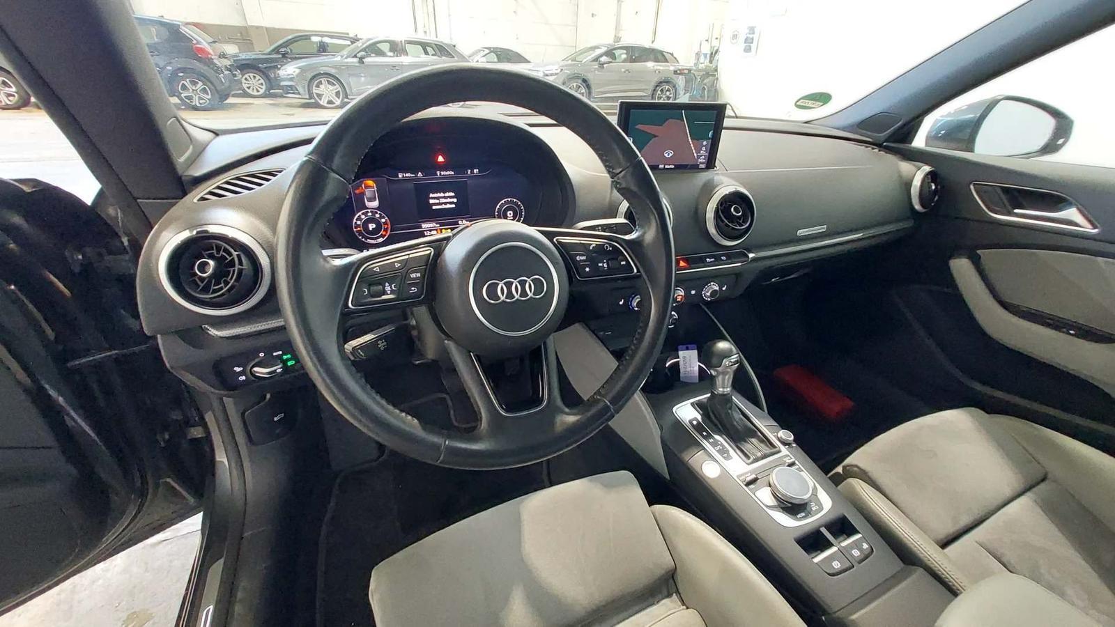 Audi A3 CABRIOLET 35TFSi S LINE XENON+/TEMPOMAT/NAVI