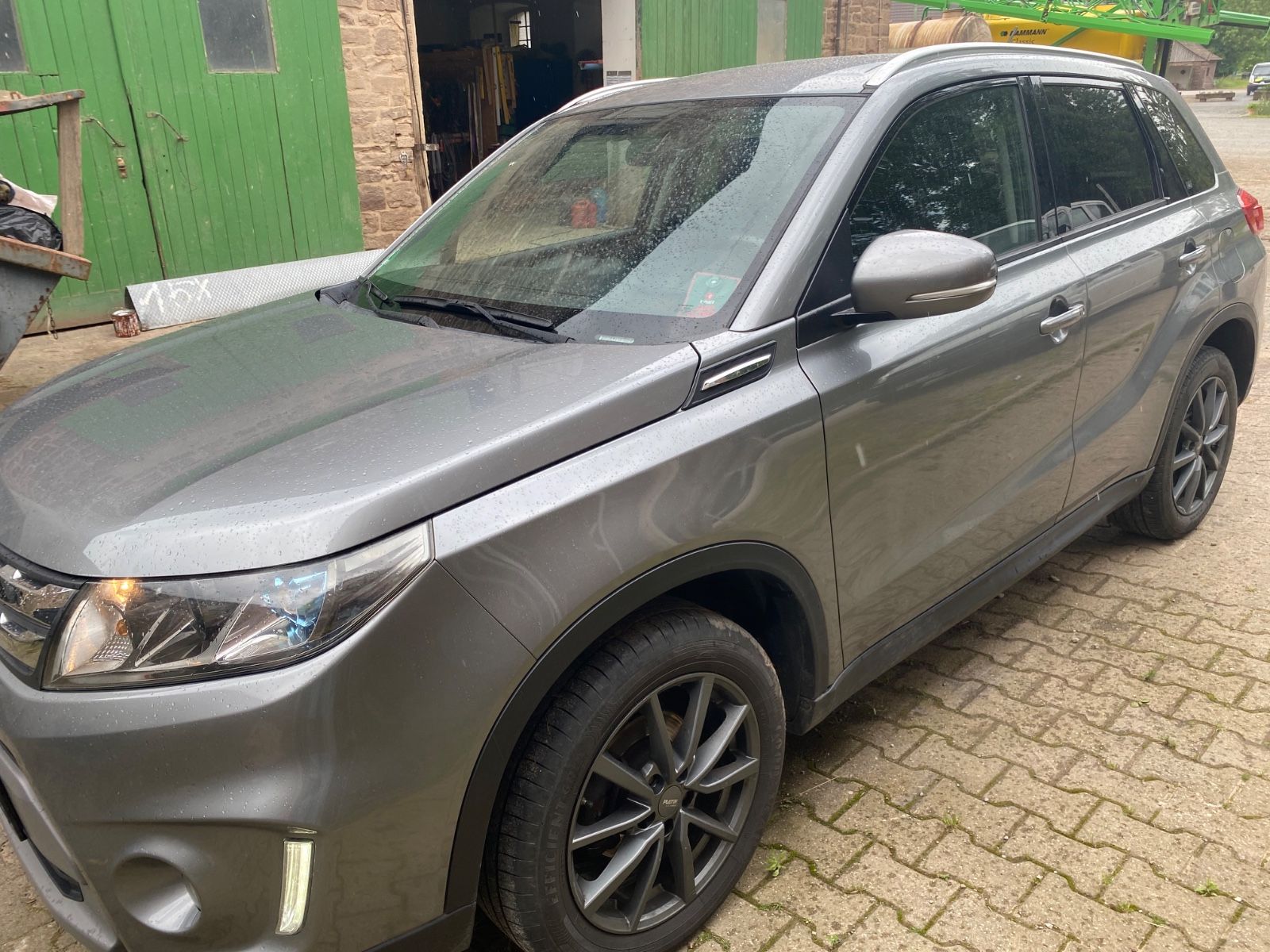 SUZUKI Vitara