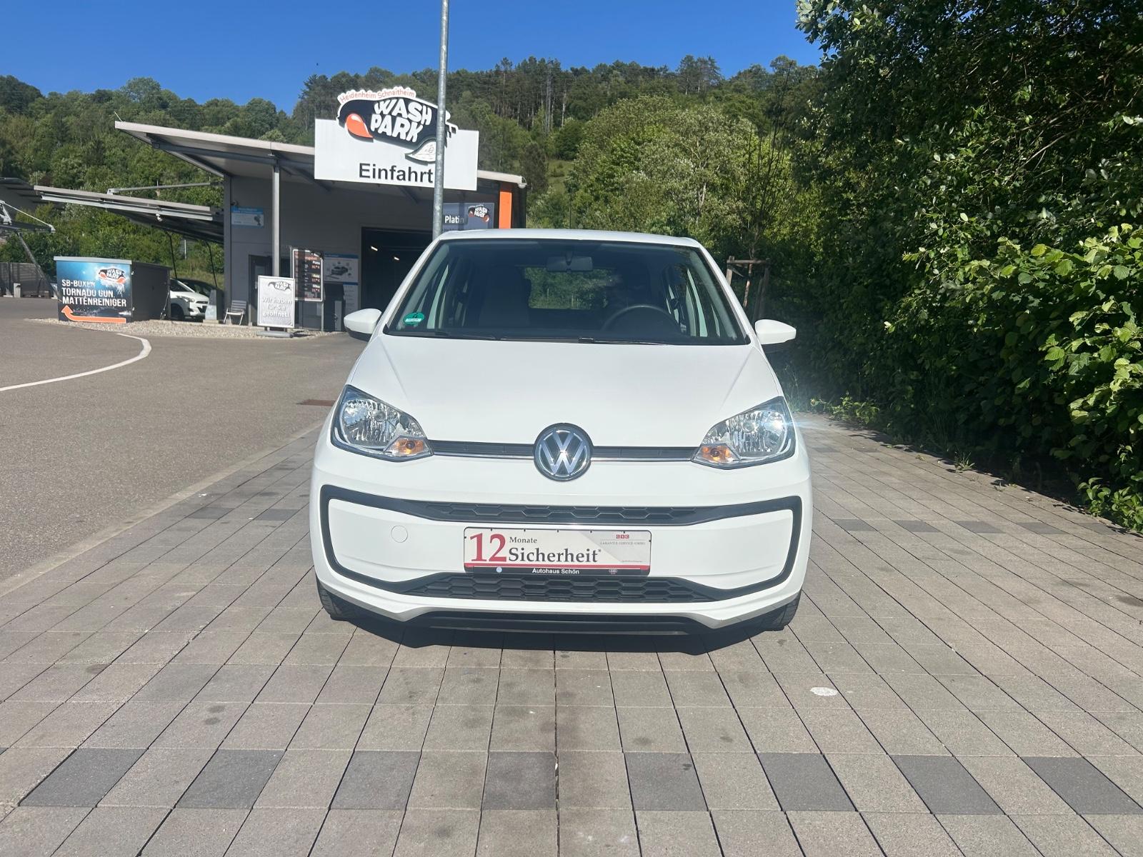 Volkswagen up! move up!** GEPFLEGT **