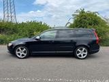 Volvo V70 III D3 Rdesing Black Edition - Volvo V70 aus 2011 mit Diesel-Antrieb: Kombi