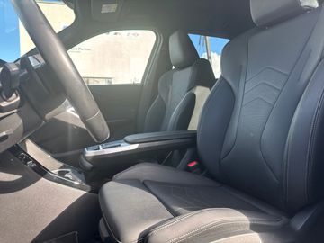 BMW iX1 xDrive30 M Sportpaket Head-Up HK HiFi DAB