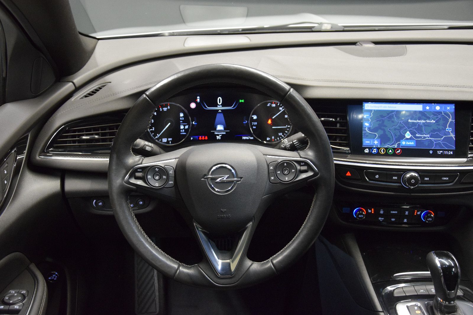 Fahrzeugabbildung Opel Insignia B Sports Tourer Business LED Navi