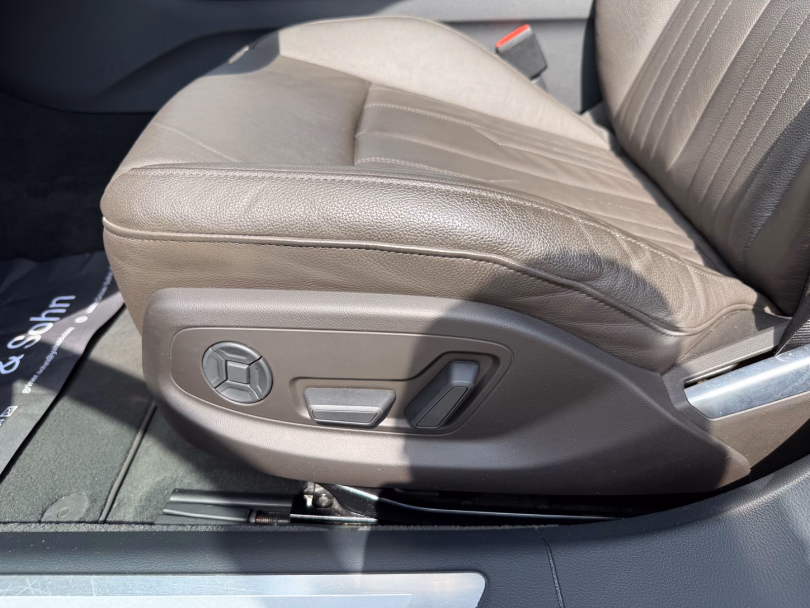 Audi A8 60 TFSIe Quattro,ACC,T-Winkel,Matrix,360-Kam, миниатюра 19