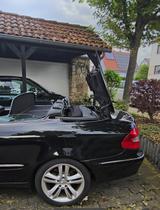 Mercedes-Benz CLK 280 AVANTGARDE AVANTGARDE - Mercedes-Benz CLK 280 aus 2005