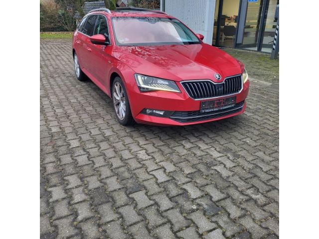 Skoda Superb Combi L&K 4x4 2.0 TSI DSG AHK*ACC*DCC*PTS