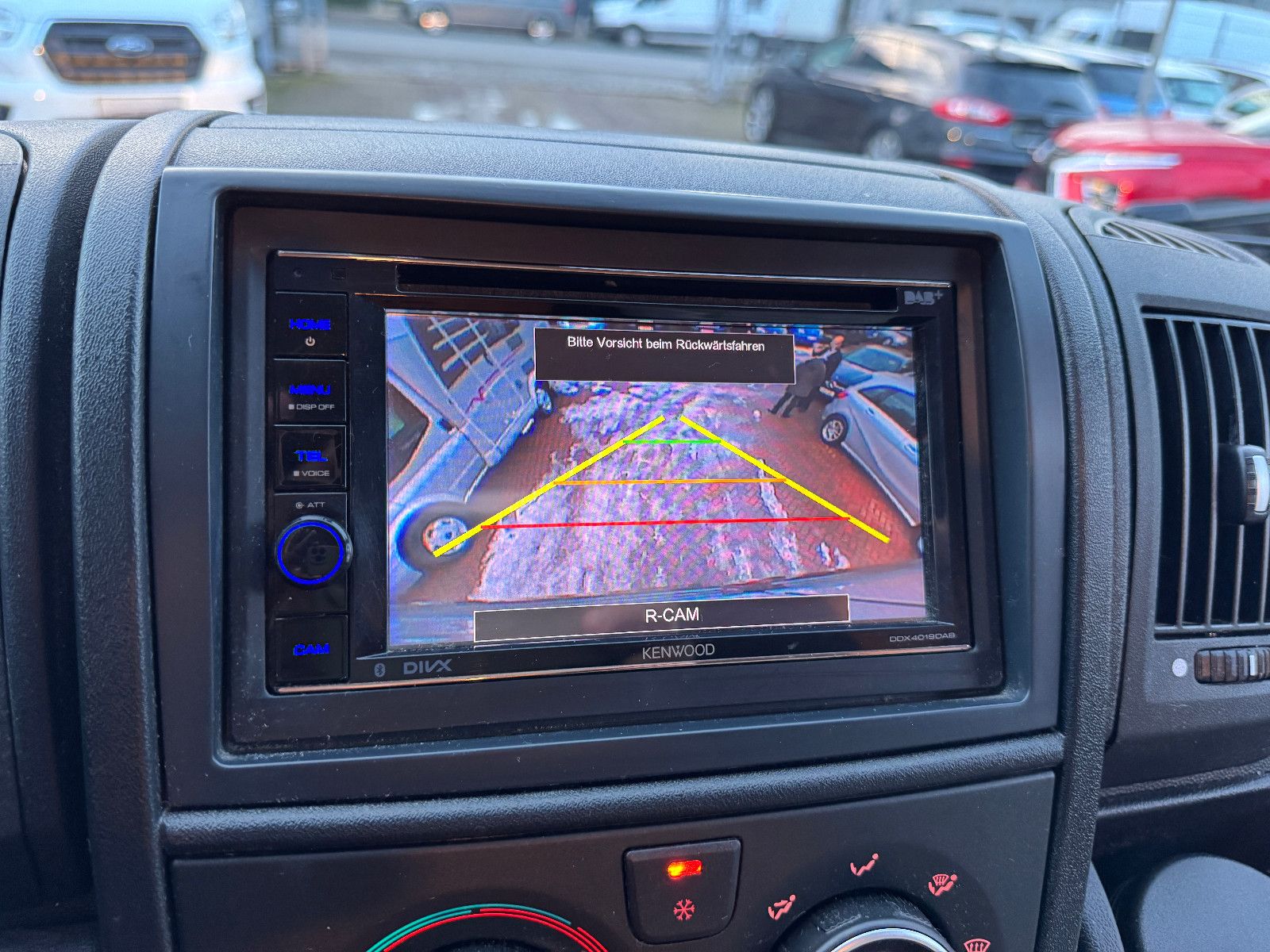 Fahrzeugabbildung Pössl 600 2WIN R PLUS CITROEN RAUMBAD VOLL SCHECKHEFT