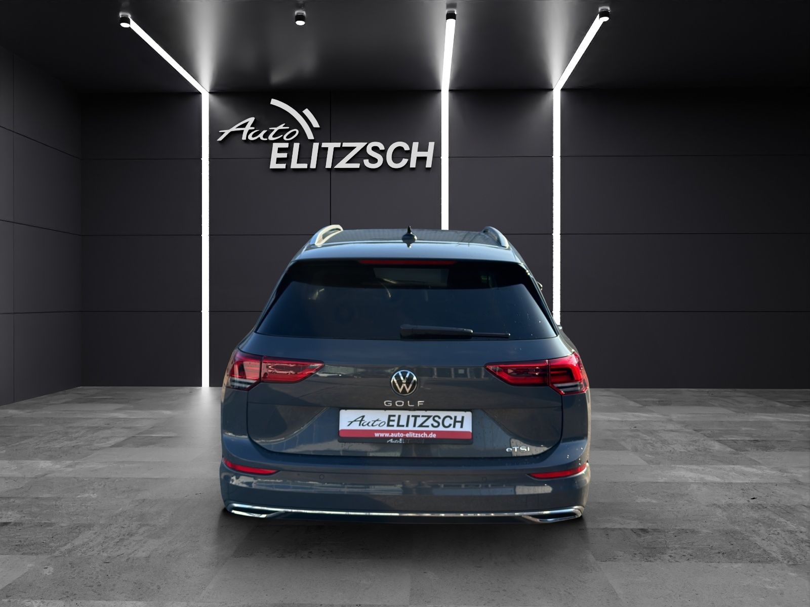 Fahrzeugabbildung Volkswagen Golf VIII Variant eTSI Active DSG LED ACC SH Nav