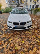 BMW Verkaufe BMW 220d Gran Tourer TÜV März 2027 - BMW 220 in Solingen