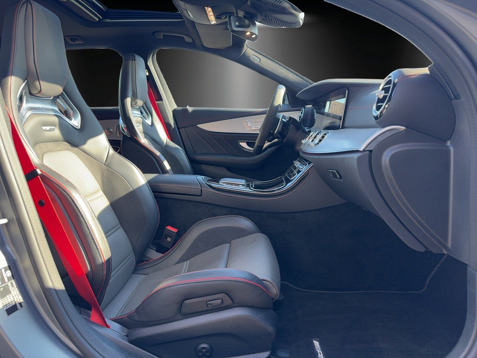 Fahrzeugabbildung Mercedes-Benz E53AMG T MAGNO Perf.Sitz/AGA Standh DYNAMIC+ AHK