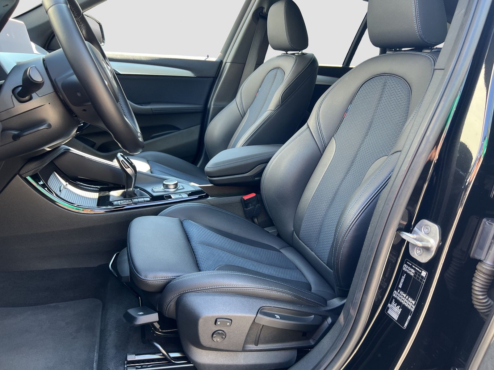 BMW X1 sDrive18d ///M-Sport Business Package foto 10