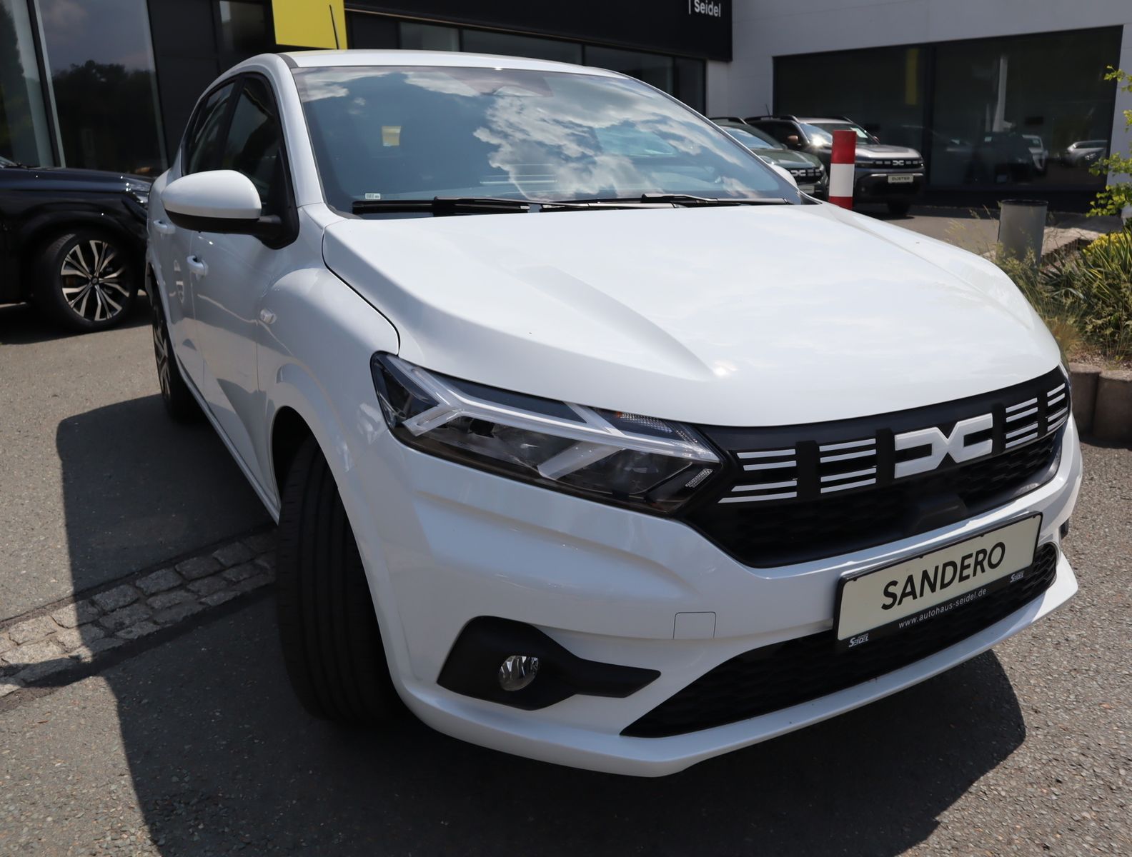 Dacia Sandero - Bild 8