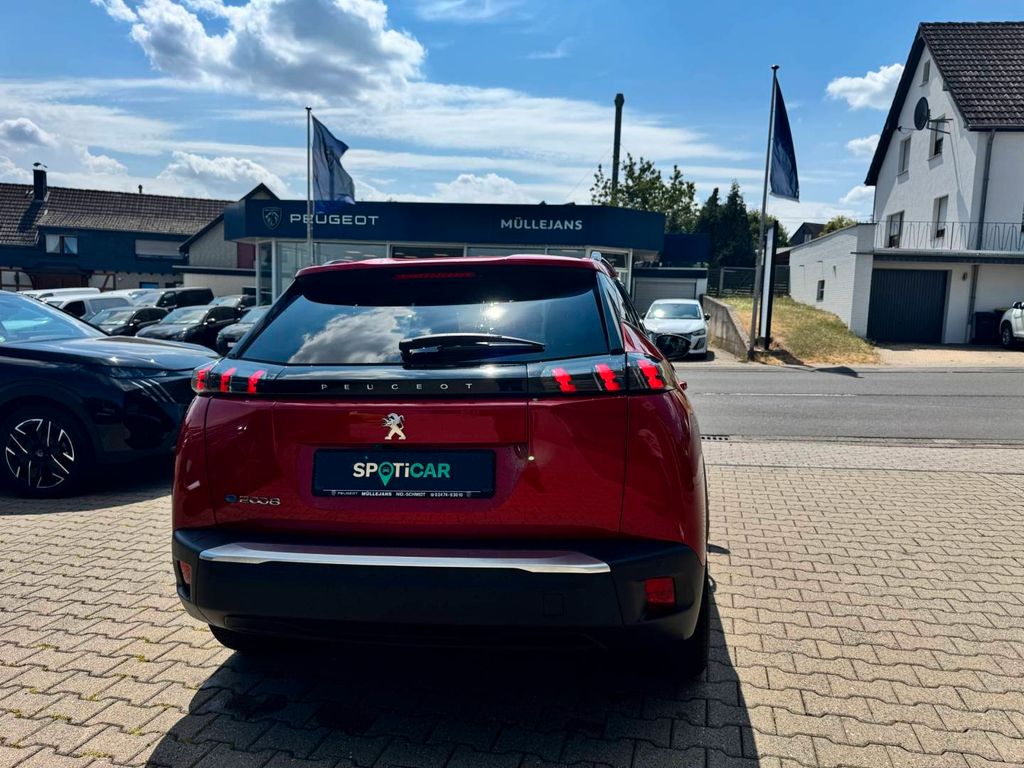 Image of Peugeot e-2008