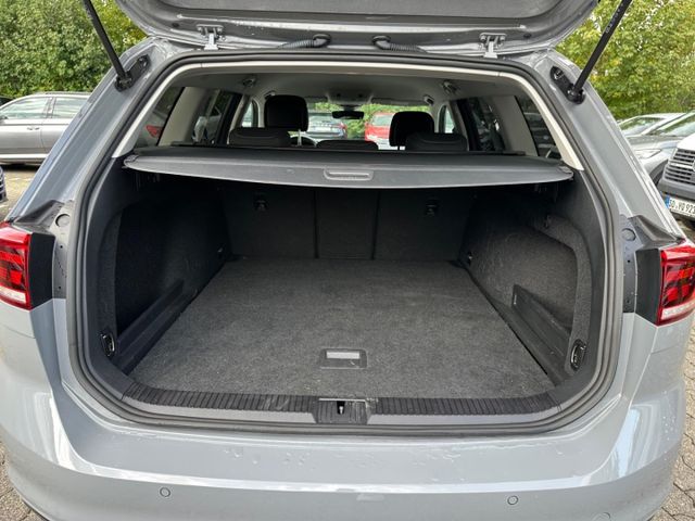 Passat Variant Business 2.0 TDI DSG LED Navi Sit