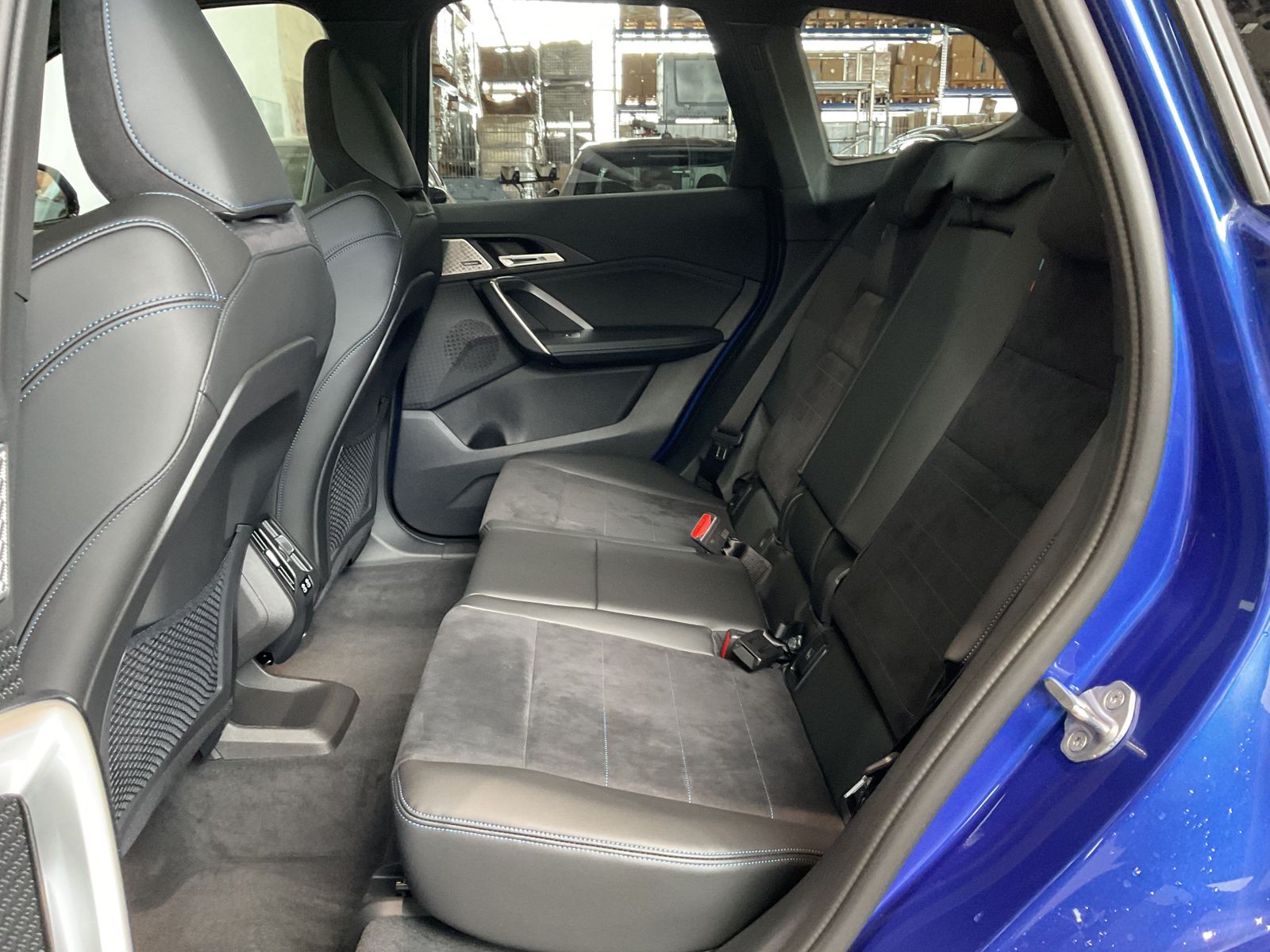 Fahrzeugabbildung BMW X1 sDrive20i | M-Sportpaket | Panorama-Glasdach