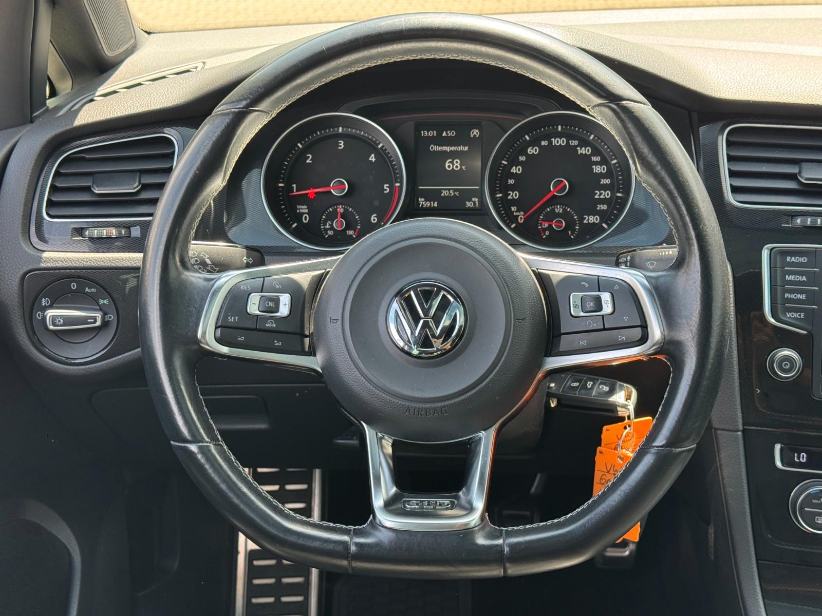 Volkswagen Golf VII Lim. GTD BMT Garantie *Pano *Sportpaket