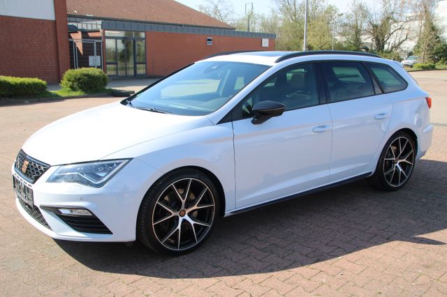 Seat Leon ST Cupra 300 4Drive ACC Pano RFK UVM