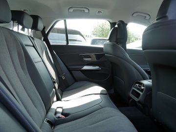 Mercedes E 220 - 9
