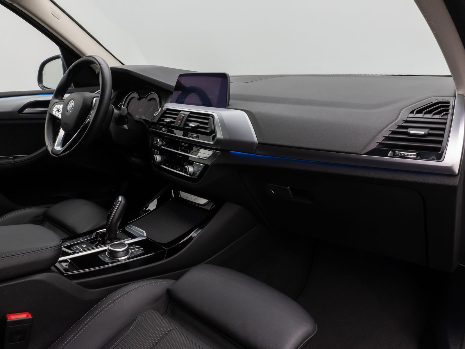 Fahrzeugabbildung BMW X3 xD30e 360° HUD DAB HiFi Leder Sport 18Zoll