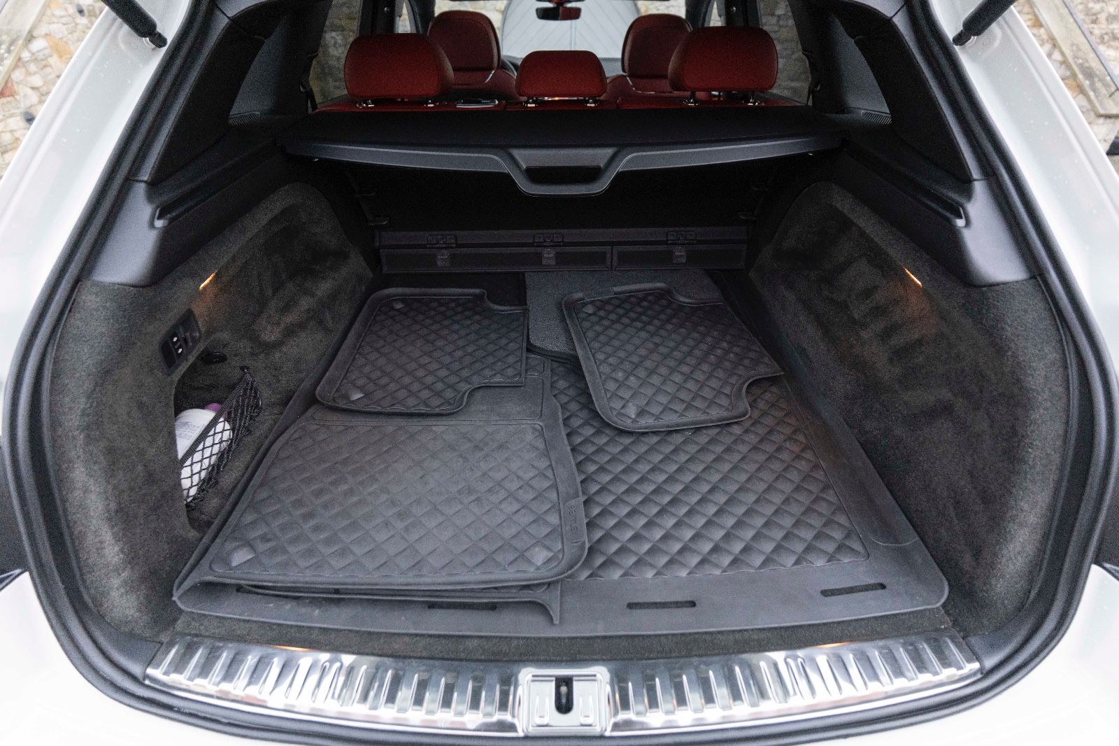 Fahrzeugabbildung Bentley Bentayga V8 HUD 360° MASSAGE ACC TOTW