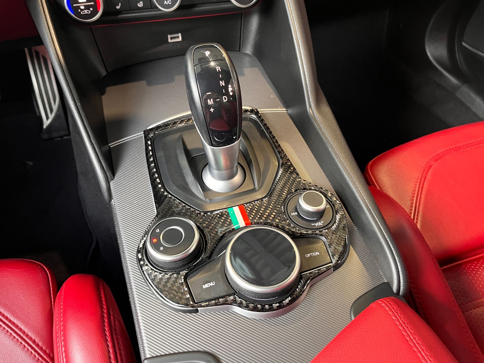 Fahrzeugabbildung Alfa Romeo Giulia Super H/K LEDER XEN NAV ACC RFK ALU