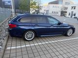 BMW 530d xDrive Touring M-Paket / Displaykey / Gepfl - BMW 530: Kombi, 530d M Paket