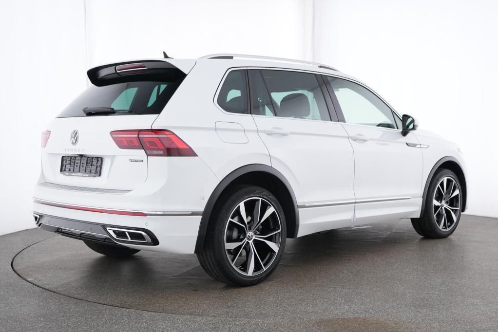Volkswagen Tiguan R-Line 4M 2.0 TSI DSG AHK*Pano*RFK*PDC*SH