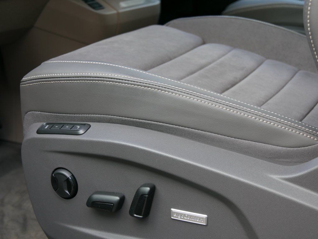Fahrzeugabbildung Volkswagen T7 California Ocean 2,0 TDI 110kW 7- DSG Navi