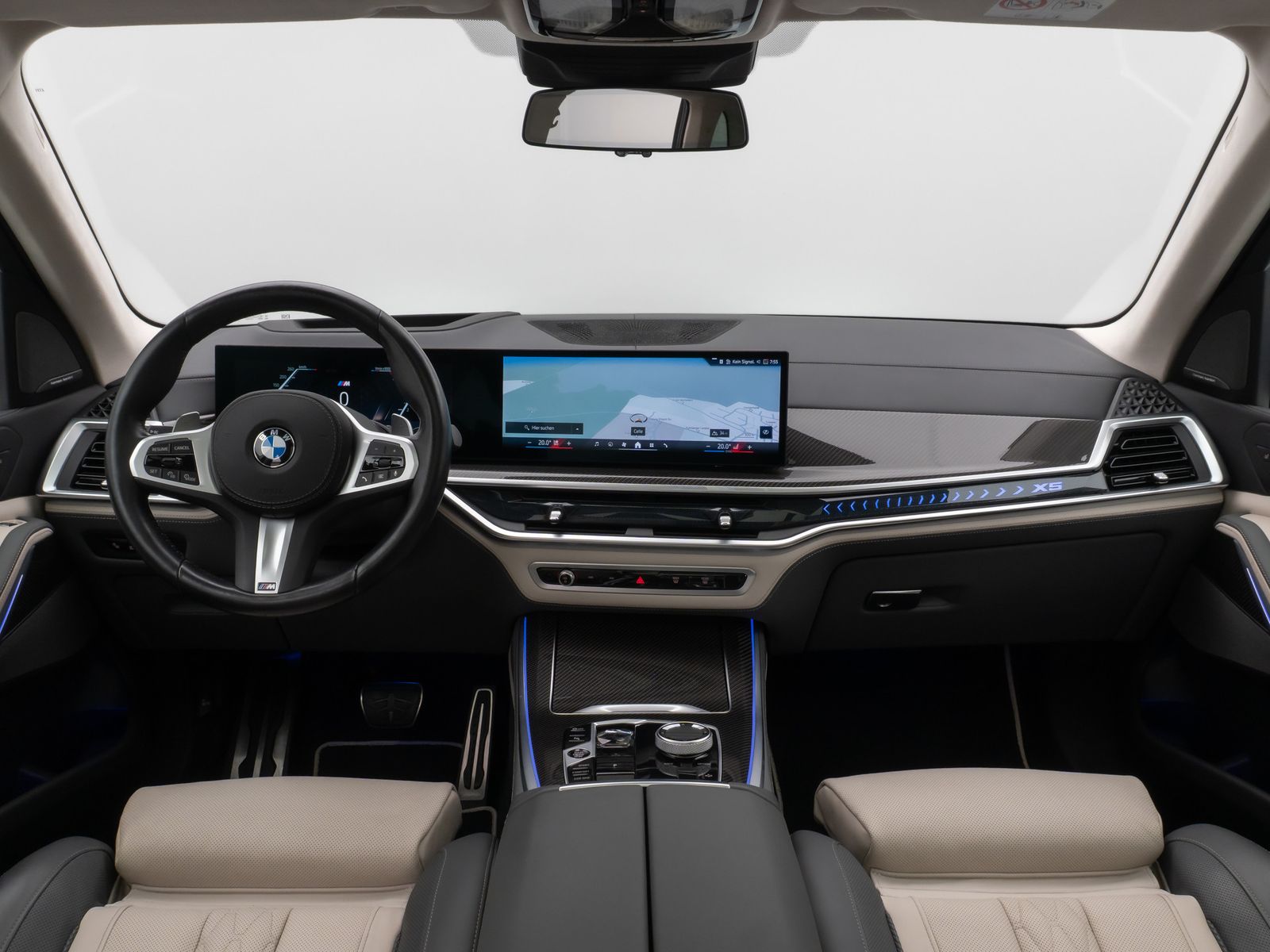 Fahrzeugabbildung BMW X5 xD30d M Sport Pro SkyLoung 360°HUD H/K SoftCL