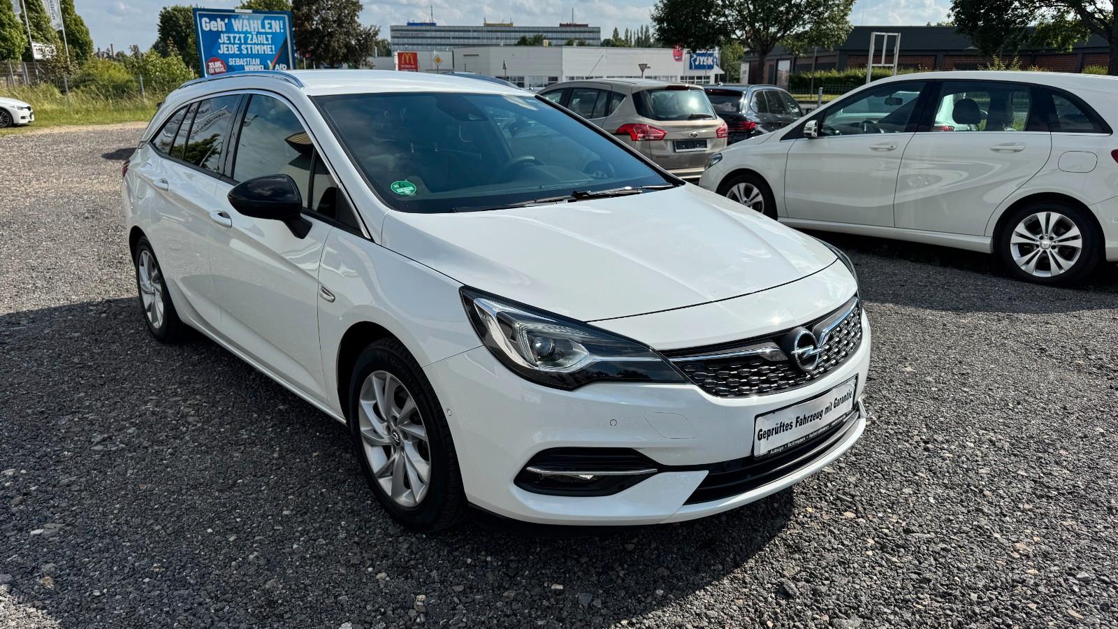 Opel Astra K SportsTourer Elegance Alcantara Led Navi