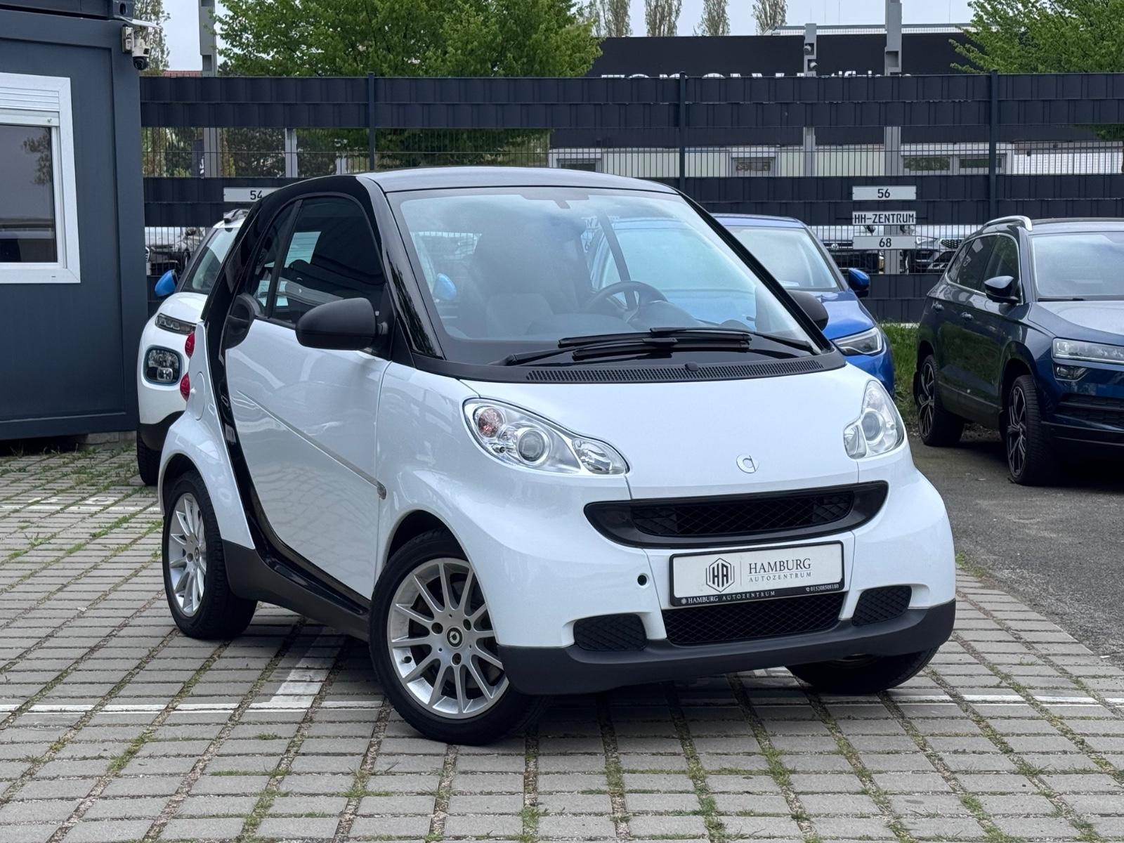 Smart fortwo coupe*Automatik*Euro5*Pano*Tüv