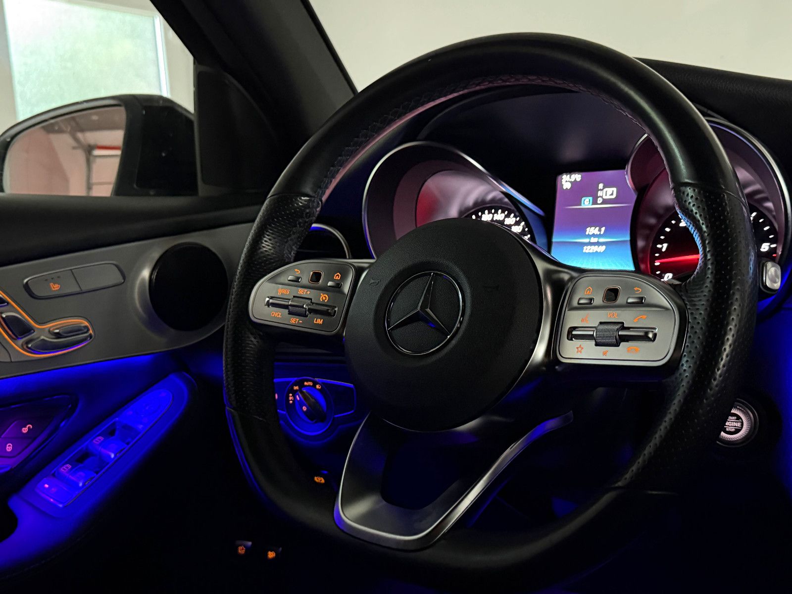 Fahrzeugabbildung Mercedes-Benz GLC 400 d 4Matic AMG-LINE/AMBIENTE+/360*/MEMORY