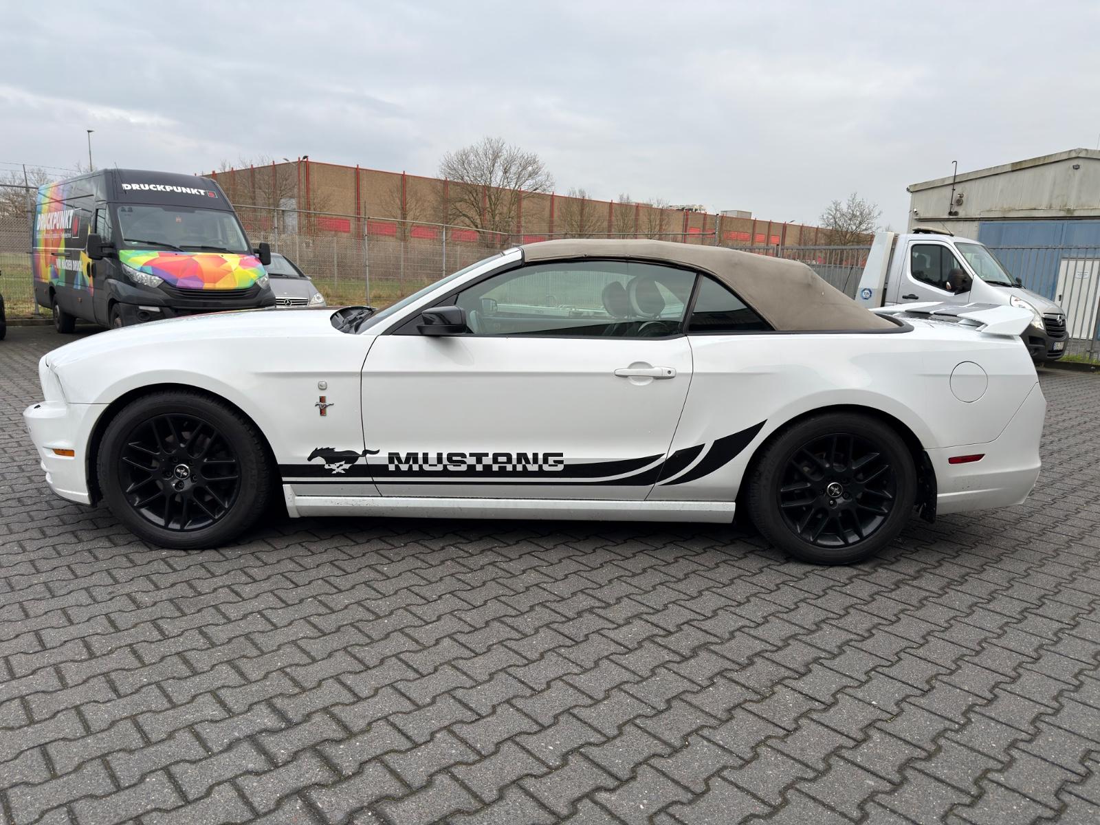 Ford Mustang Cabrio 3.7 V6 *Leder*Xenon*DAB+